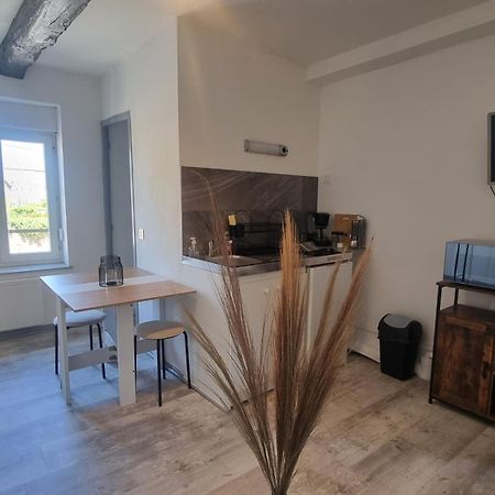 T2 Centre Renove 40 M2 Confort ! Charleville-Mézières Exterior foto